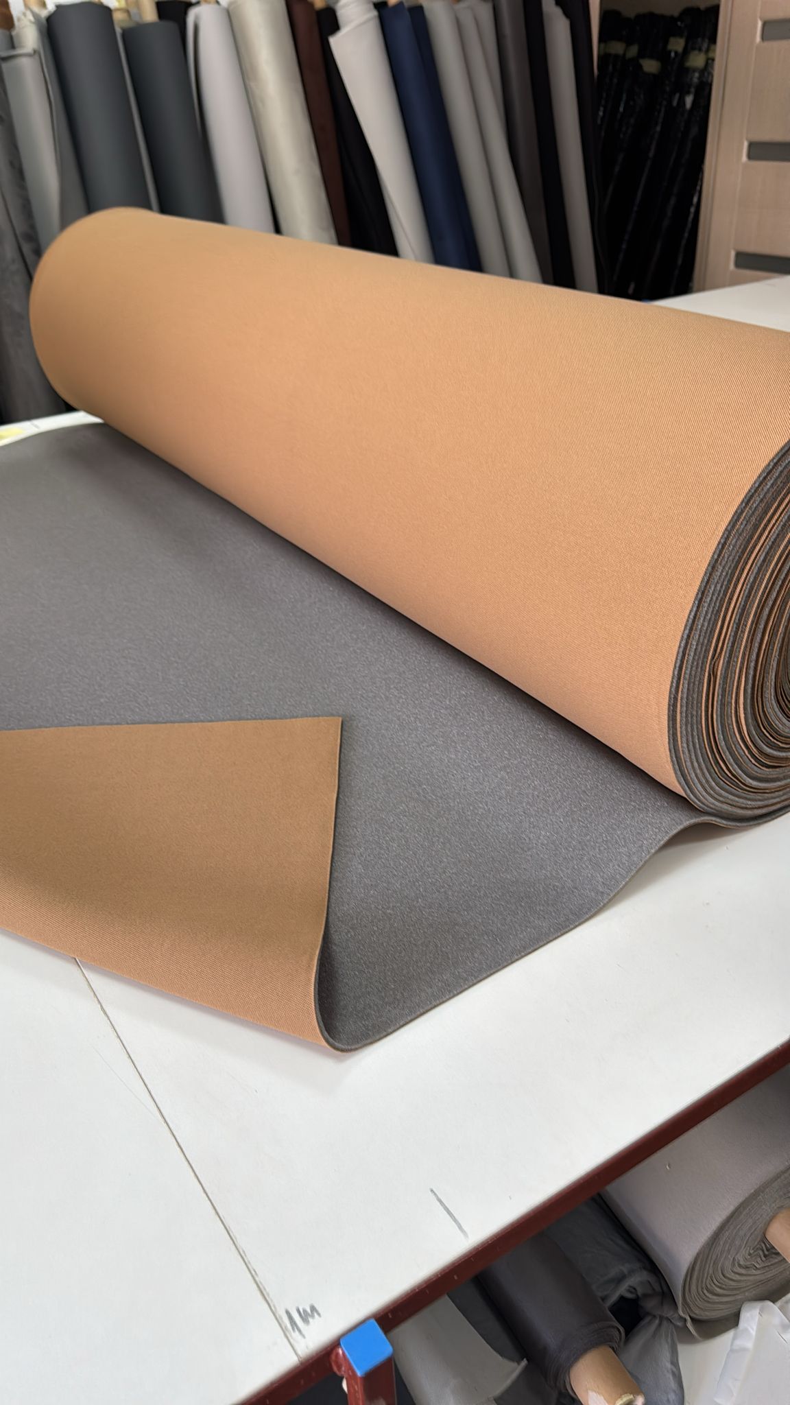 Material plafon auto la metru